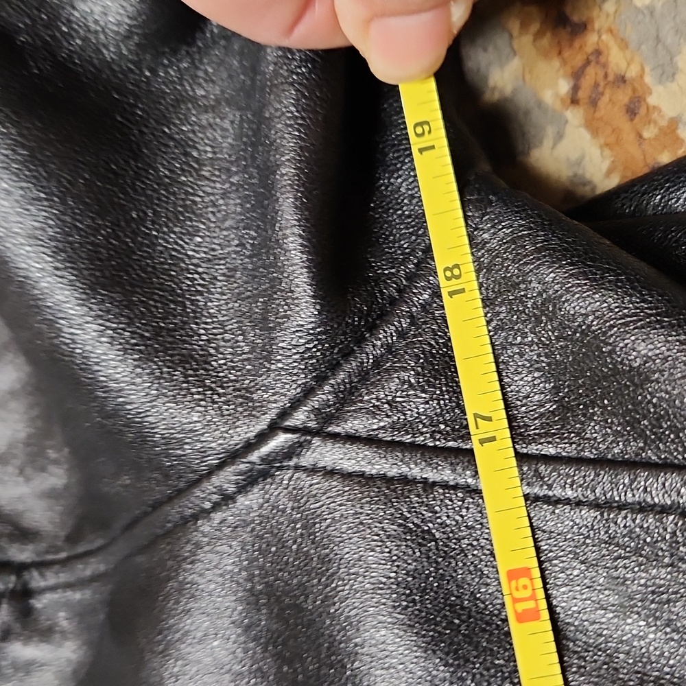 Womens Black Leather Jacket - Picture 12 of 13